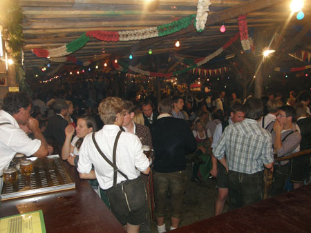 2008.09.08 Bierzelt (1)